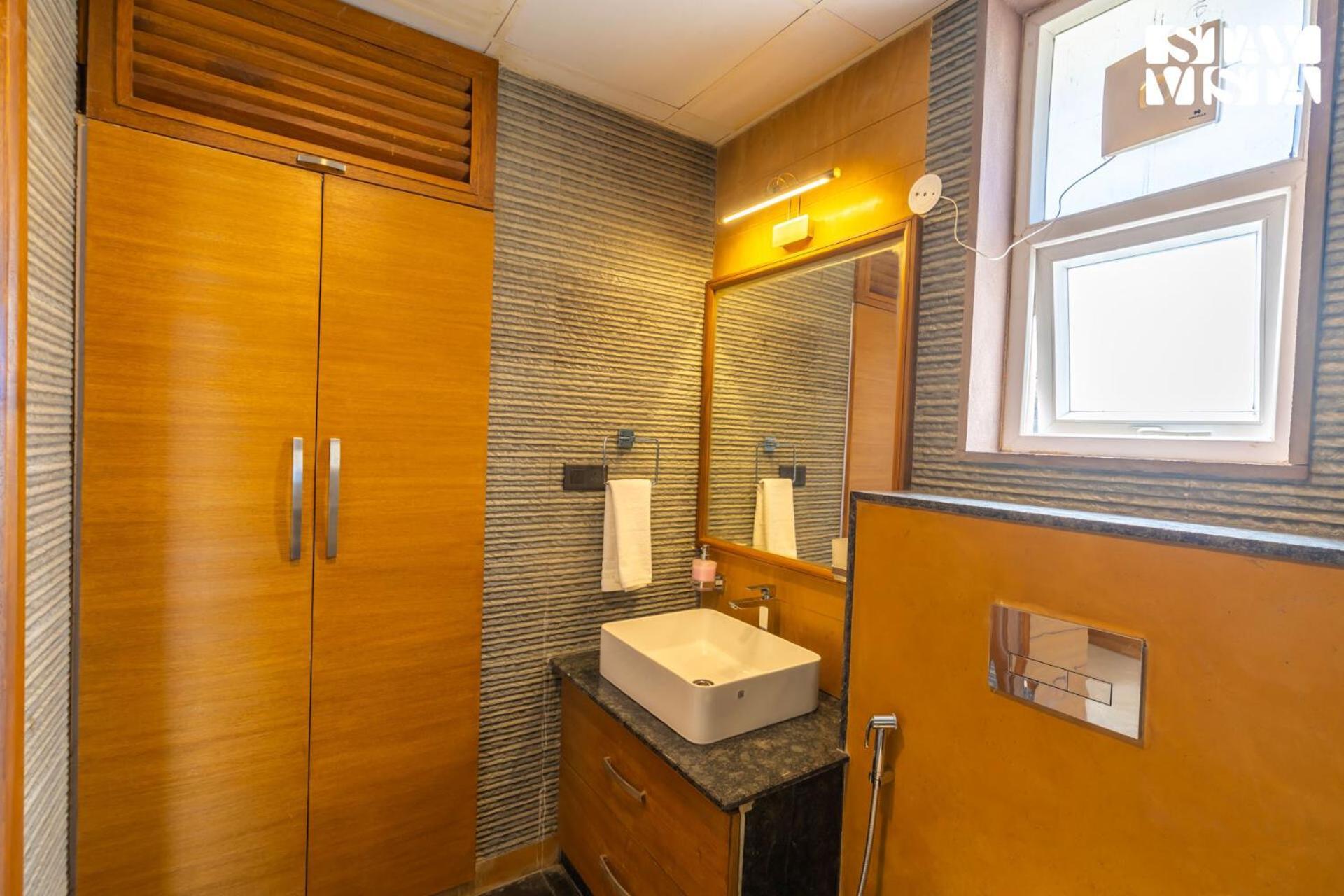 Stayvista At Nook - Elysium Estate 2 Bedroom Cottage With Hill View, Lawn 심라 외부 사진