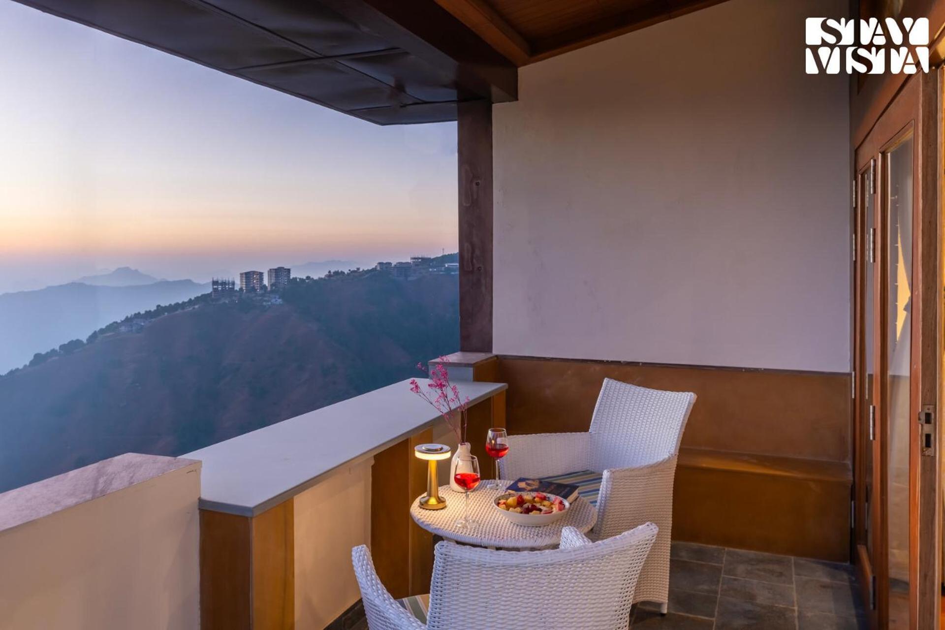 Stayvista At Nook - Elysium Estate 2 Bedroom Cottage With Hill View, Lawn 심라 외부 사진